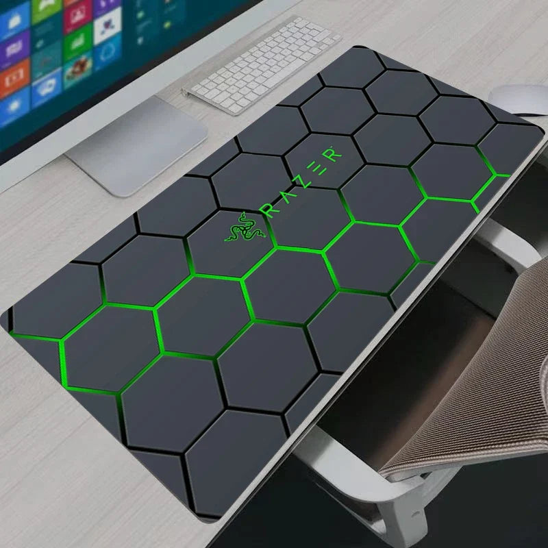 Alfombrilla de ratón Razer Hexagon de Everly Sphere, tamaño XXL, diseño anime para gaming, oficina y uso en PC.